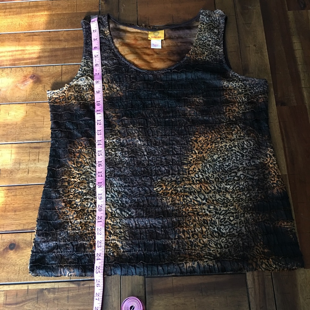 Ruby Rd. Tank Top Ruffled Leopard Print Large - Picture 8 of 8